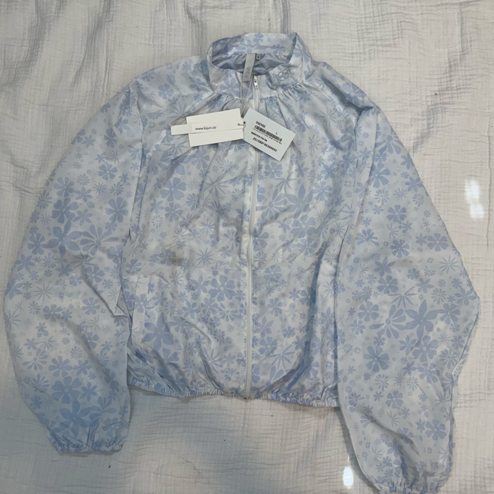 KIJUN
White & Blue Flower Sheer Windbreaker Jacket - Picture 5 of 9
